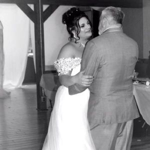 Meet your Posher, Elaine